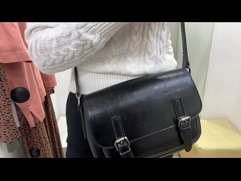 ❤️ Vieša jaunos kalės FeralBerry masturbacija su dildo aprangos kambaryje ️❌ Porno prie lt.virtsextor.ru ❌